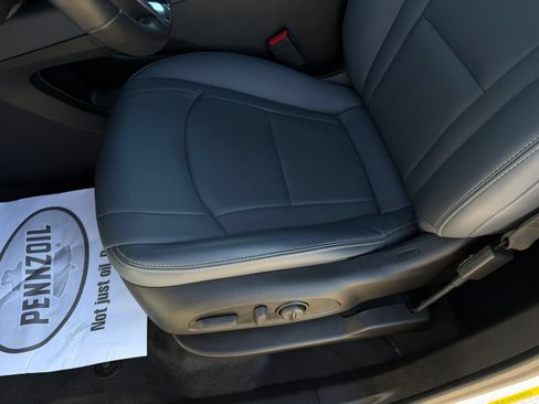 Used 2023 Buick Enclave Essence w/ Trailering Package, 5000 lbs. FWD image 11