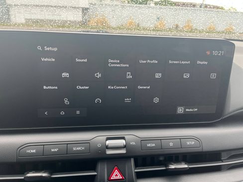 Used 2025 Kia K4 FWD image 20