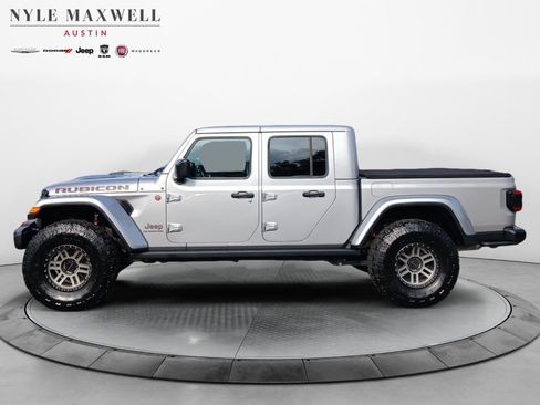 Used 2020 Jeep Gladiator Rubicon image 12