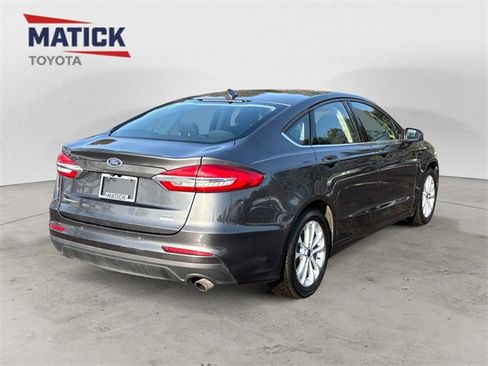 Used 2020 Ford Fusion SE image 7