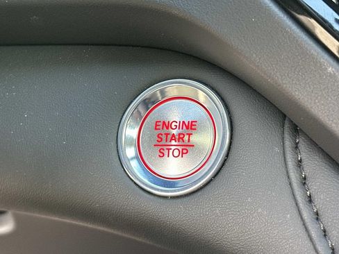 Used 2024 Acura RDX SH-AWD image 26
