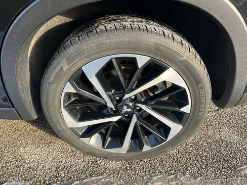 Used 2022 Mitsubishi Outlander SE image 10