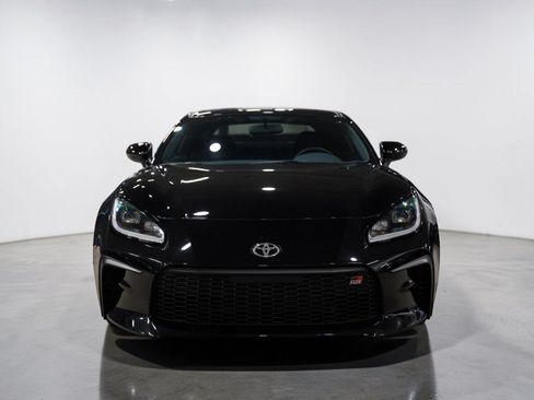 Used 2026 Toyota GR86 RWD image 18