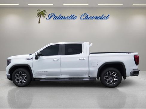 Used 2025 GMC Sierra 1500 SLT w/ SLT Premium Plus Package AWD/4WD image 6