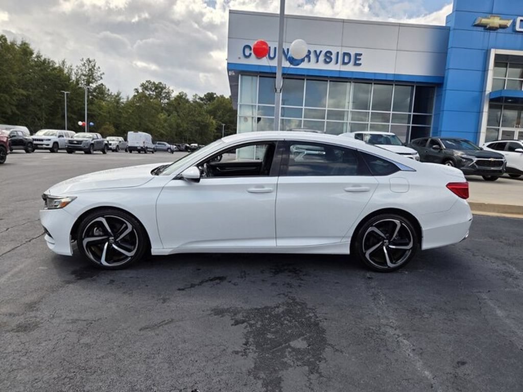 Used 2019 Honda Accord Sport image 2