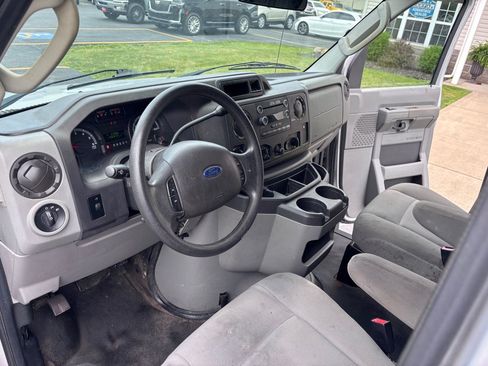 Used 2011 Ford E-350 and Econoline 350 Extended Super Duty w/ Commercial Cargo Van Pkg RWD image 13