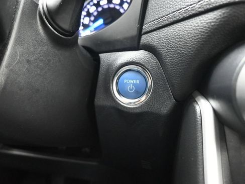 Used 2021 Toyota RAV4 XLE Premium AWD/4WD image 20