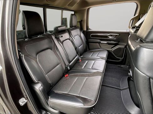 Used 2019 RAM 1500 Laramie image 24