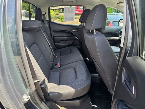 Used 2015 GMC Canyon SLE RWD image 24