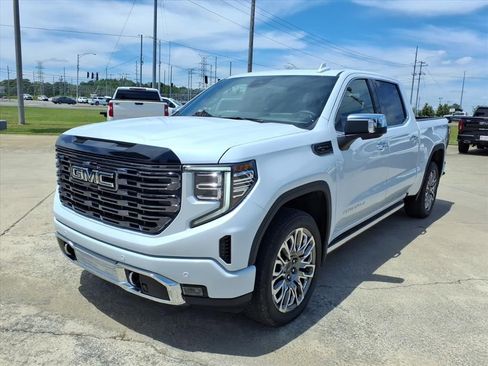 New 2026 GMC Sierra 1500 Denali Ultimate AWD/4WD image 3