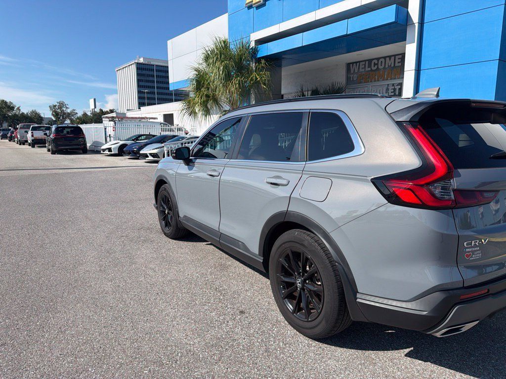 Used 2023 Honda CR-V Sport image 6