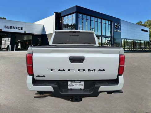 Used 2024 Toyota Tacoma TRD Sport w/ TRD Sport Premium Package image 5