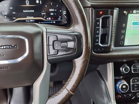 Used 2022 GMC Yukon XL Denali image 12