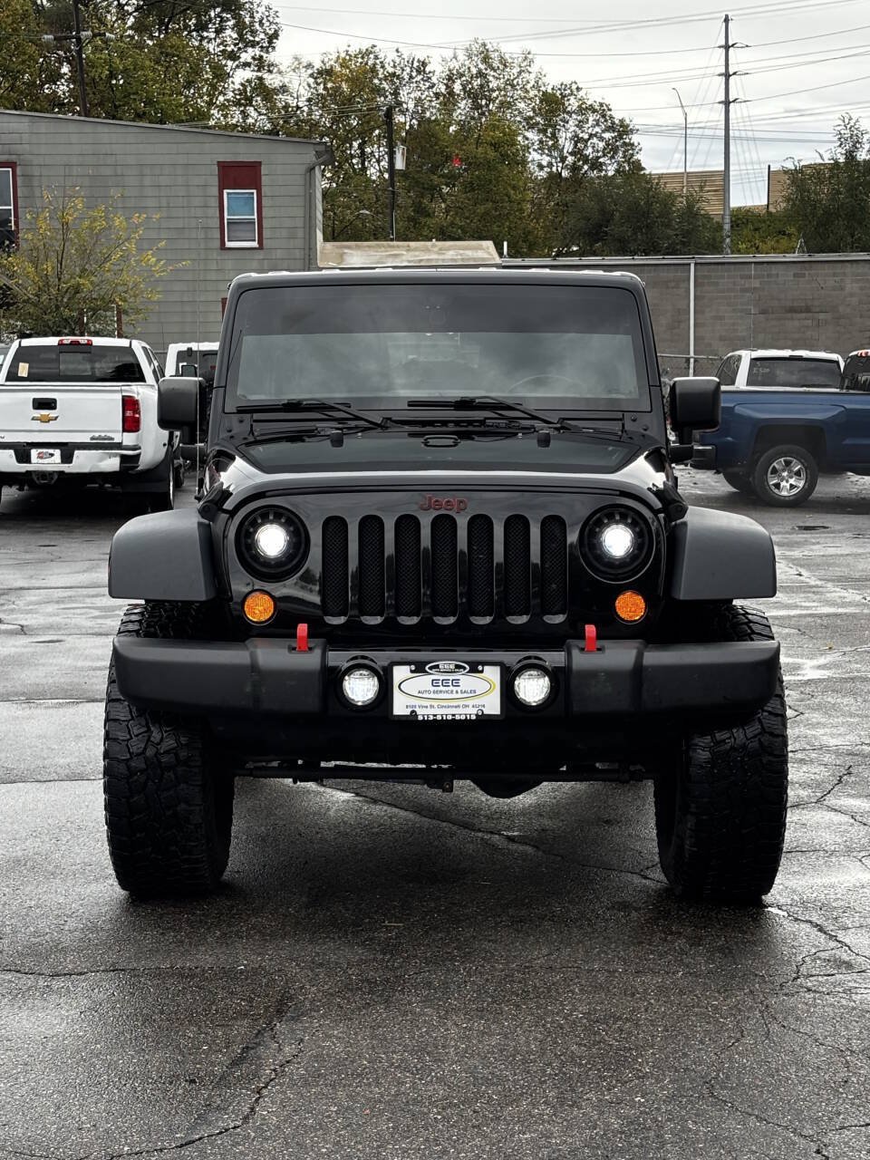Used 2017 Jeep Wrangler Rubicon w/ Power Convenience Group AWD/4WD image 3