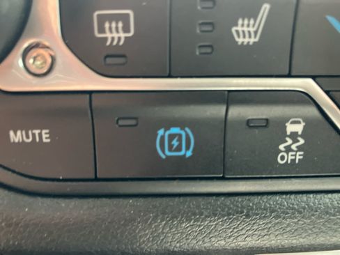 Used 2024 Jeep Wrangler Unlimited AWD/4WD image 29