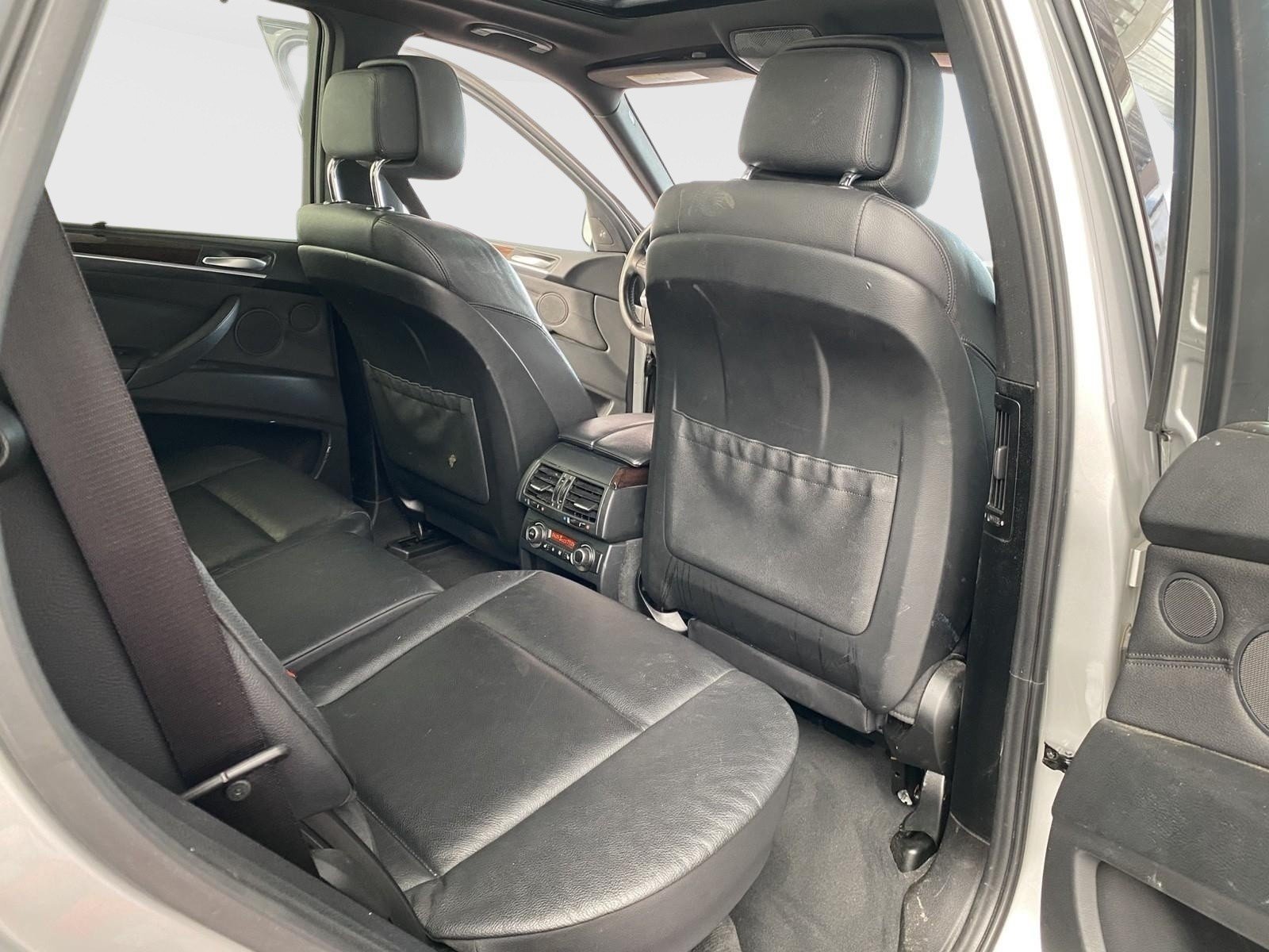 Used 2013 BMW X5 xDrive50i w/ Sport Activity Pkg AWD/4WD image 11