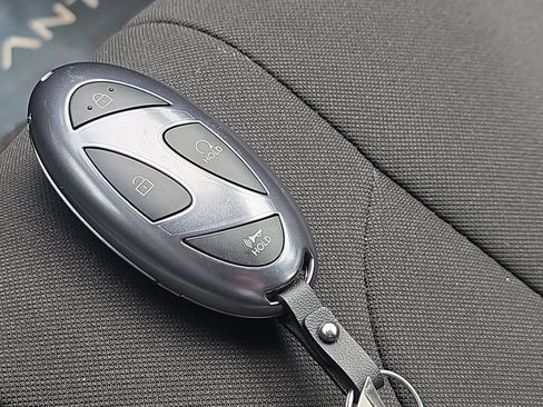 Certified 2025 Hyundai Elantra Sport FWD image 9