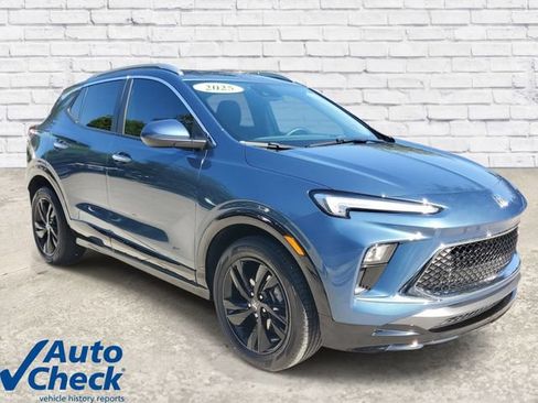 Certified 2025 Buick Encore GX Sport Touring FWD image 5