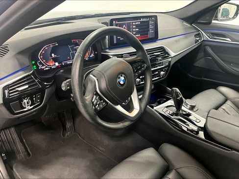 Used 2023 BMW 530i xDrive AWD/4WD image 13