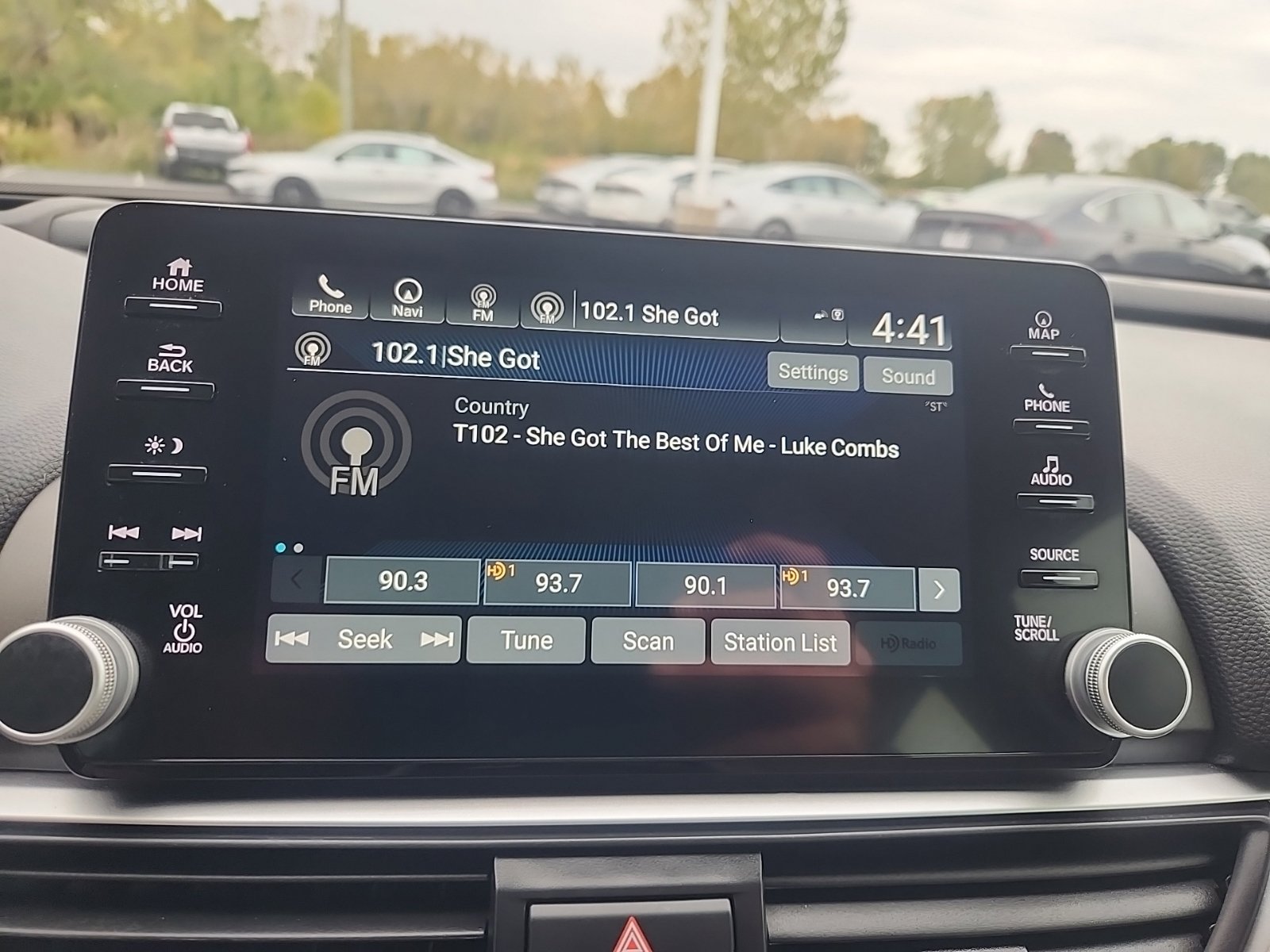 Used 2020 Honda Accord Touring image 23