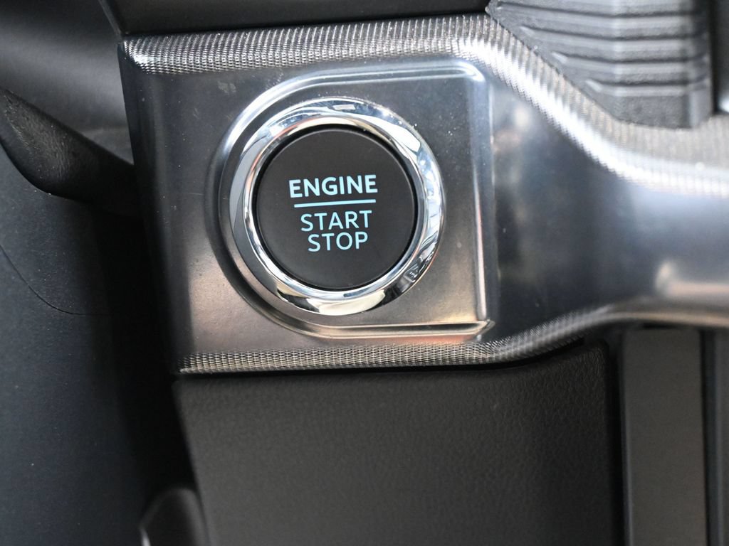 Used 2025 Ford F150 Raptor AWD/4WD image 36