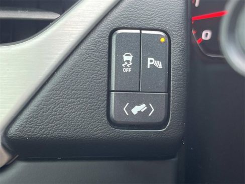 Used 2016 GMC Yukon SLE w/ Convenience Package image 23