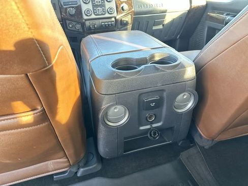 Used 2015 Ford F350 Platinum image 25