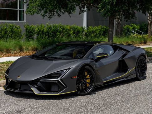 Used 2025 Lamborghini Revuelto AWD/4WD image 46