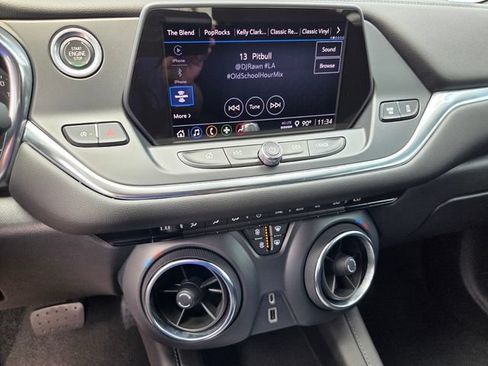 Used 2022 Chevrolet Blazer LT FWD image 22