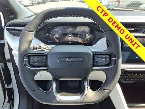 New 2026 Jeep Cherokee Overland AWD/4WD image 11