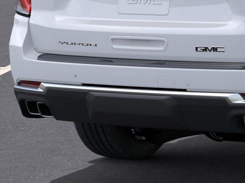 New 2026 GMC Yukon XL Denali w/ Sun & Power Step Package AWD/4WD image 14