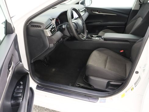 Certified 2025 Toyota Camry LE FWD image 14