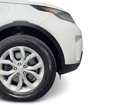 Used 2017 Land Rover Discovery SE AWD/4WD image 8