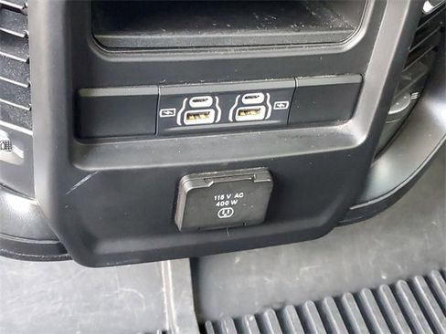 Used 2023 RAM 1500 Laramie image 11