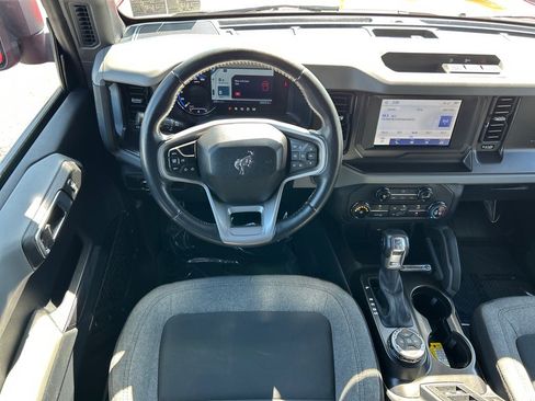 Used 2022 Ford Bronco Big Bend image 2