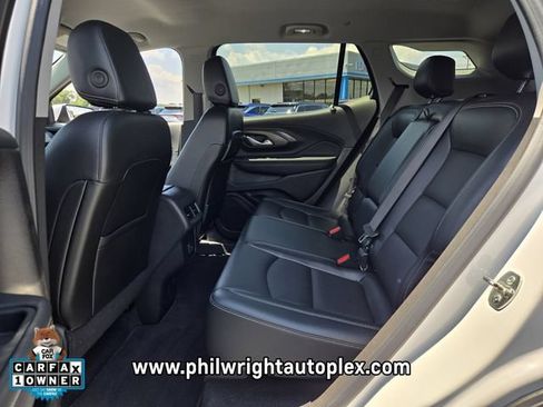 Used 2024 GMC Terrain SLT AWD/4WD image 10