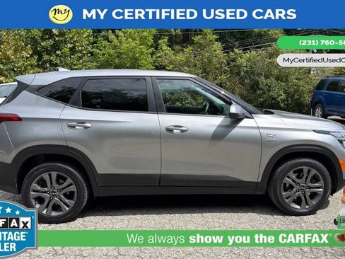 Used 2022 Kia Seltos LX AWD/4WD image 4