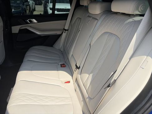 Used 2025 BMW X5 M60i AWD/4WD image 28