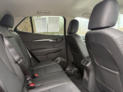 Used 2023 Buick Envision Essence image 17