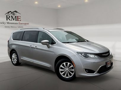 Used 2018 Chrysler Pacifica Touring-L
