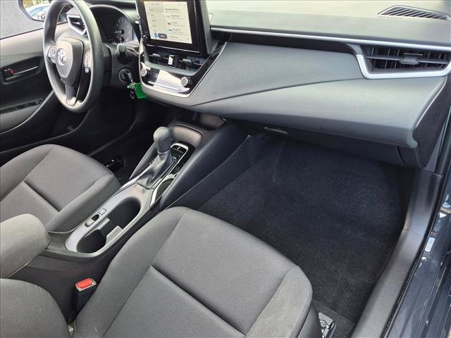 Used 2025 Toyota Corolla LE FWD image 19