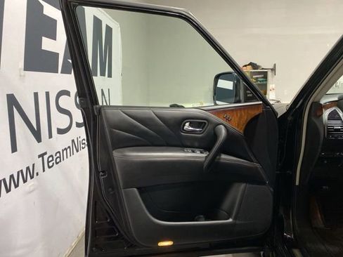 Used 2016 INFINITI QX80 4WD w/ Deluxe Technology Package image 9