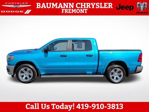 Used 2025 RAM 1500 Big Horn AWD/4WD image 2