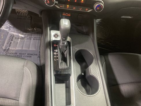 Used 2025 Nissan Altima 2.5 SV FWD image 21