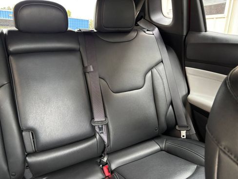 Used 2025 Jeep Compass Limited AWD/4WD image 37