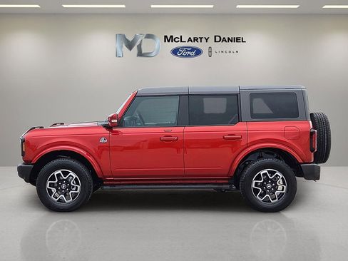 Used 2023 Ford Bronco Outer Banks AWD/4WD image 3