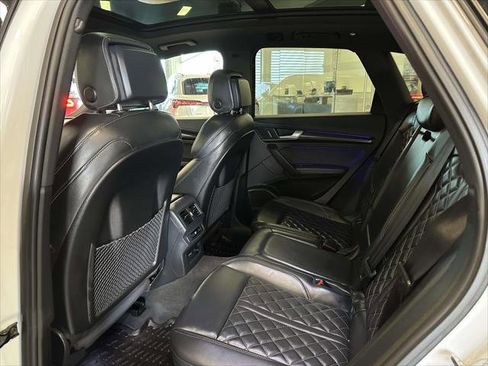 Used 2025 Audi SQ5 Premium Plus w/ Premium Plus Package image 10