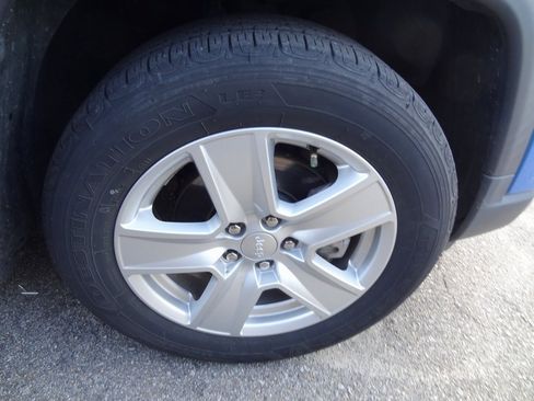 Used 2022 Jeep Compass Latitude w/ Convenience Group image 17