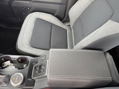 New 2025 Ford Bronco 4-Door image 14