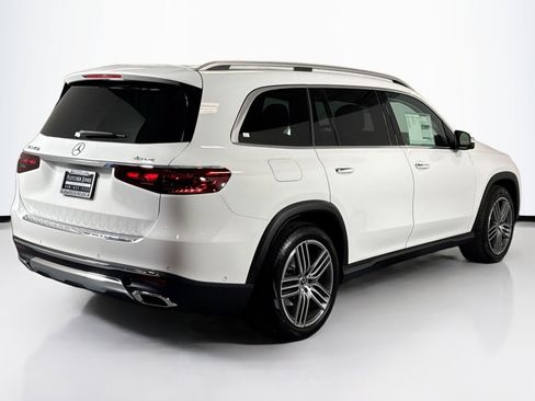New 2026 Mercedes-Benz GLS 450 4MATIC image 5